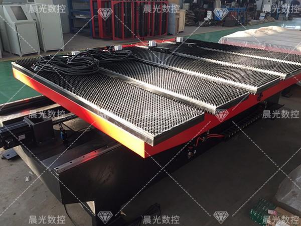 數(shù)控送料機(jī)在保養(yǎng)時(shí)應(yīng)該注意哪些問題？